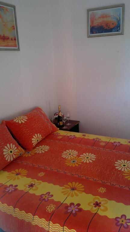 Apartments Holiday Budva Habitación foto
