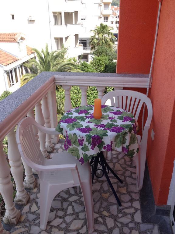 Apartments Holiday Budva Habitación foto