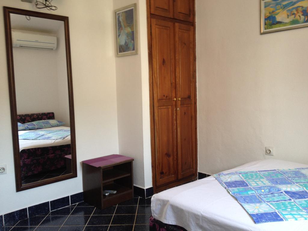 Apartments Holiday Budva Habitación foto